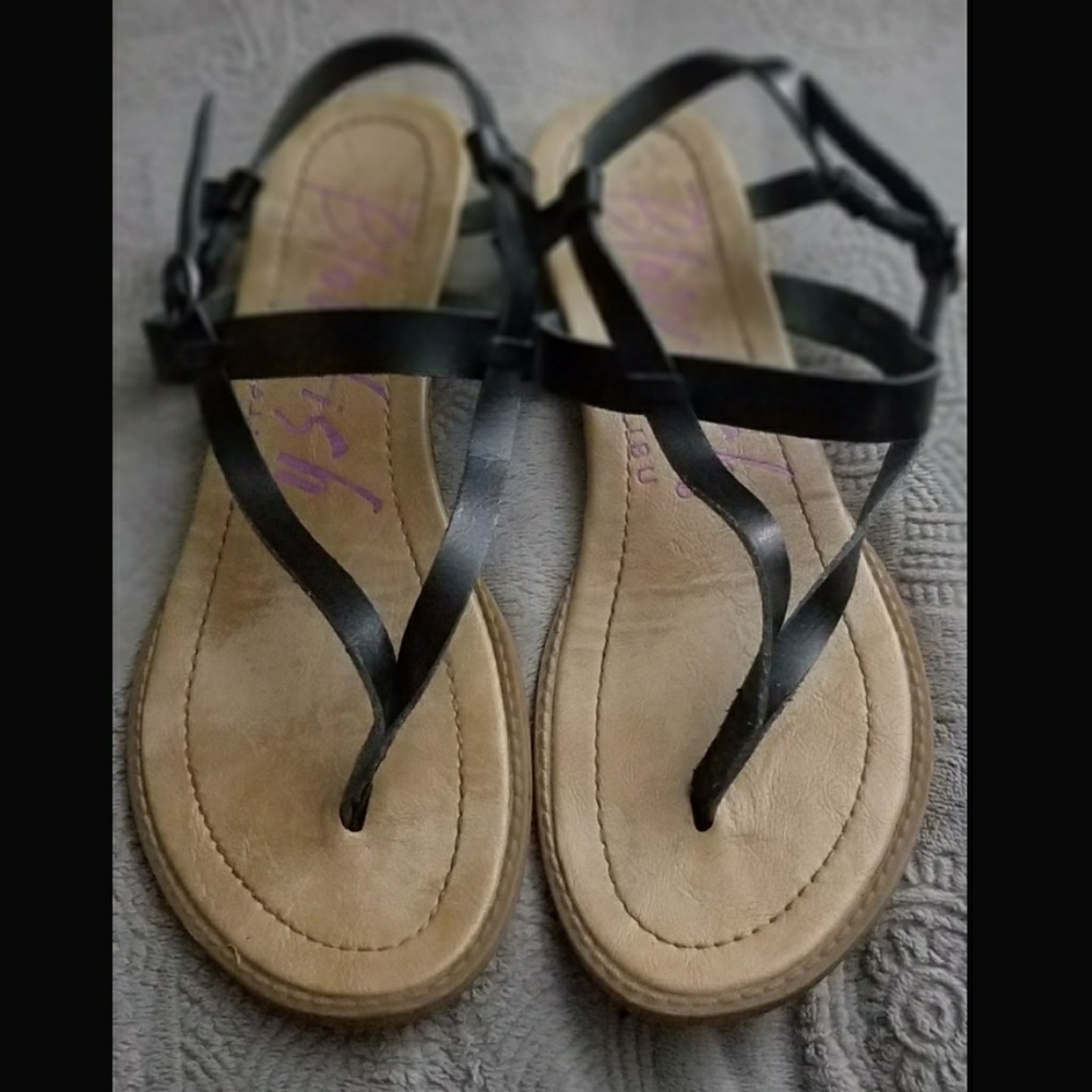 Sandals - Picture 2 of 3